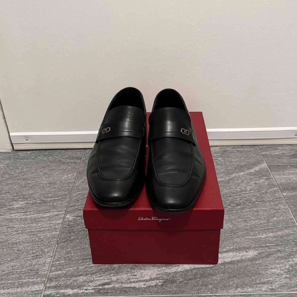 Salvatore Ferragamo men’s shoes size 9.5 EE gently worn
